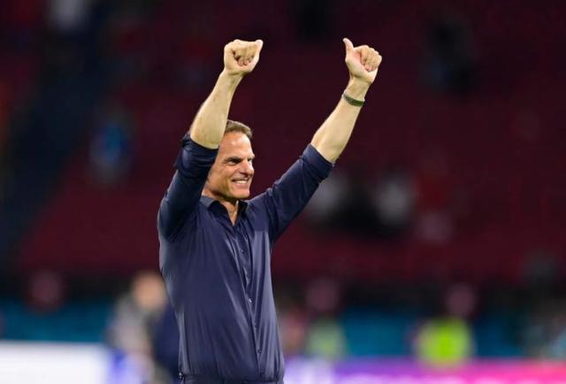 黄金甲体育官网-德波尔：对德佩充满信心 阿拉巴：被判点球很受伤